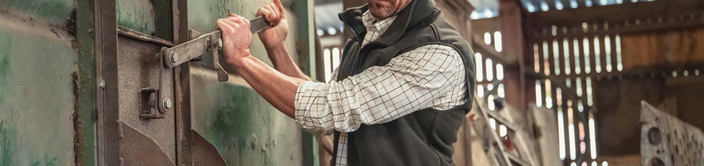 Hoggs Gilets & Waistcoats for men & women. Country fleece gilets, padded gilets, technical gilets & shooting waistcoats