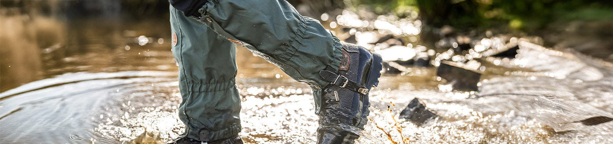 Waterproof stalking gaiters for deer stalking
