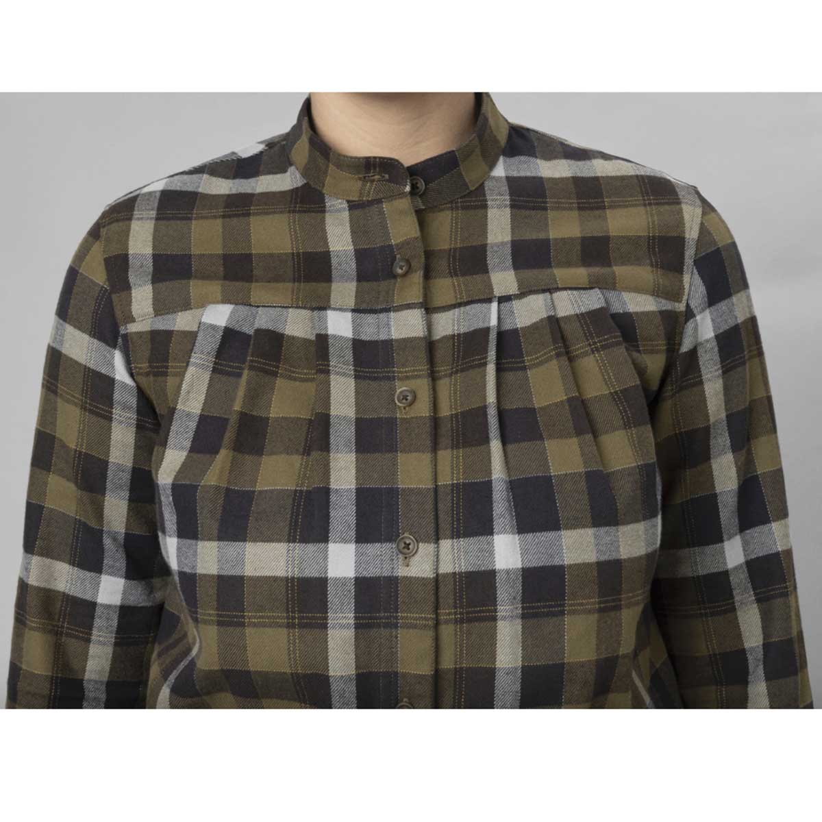 Harkila Sigrid Women's L/S Shirt - on model Harkila Sigrid Women's L/S Shirt - on model