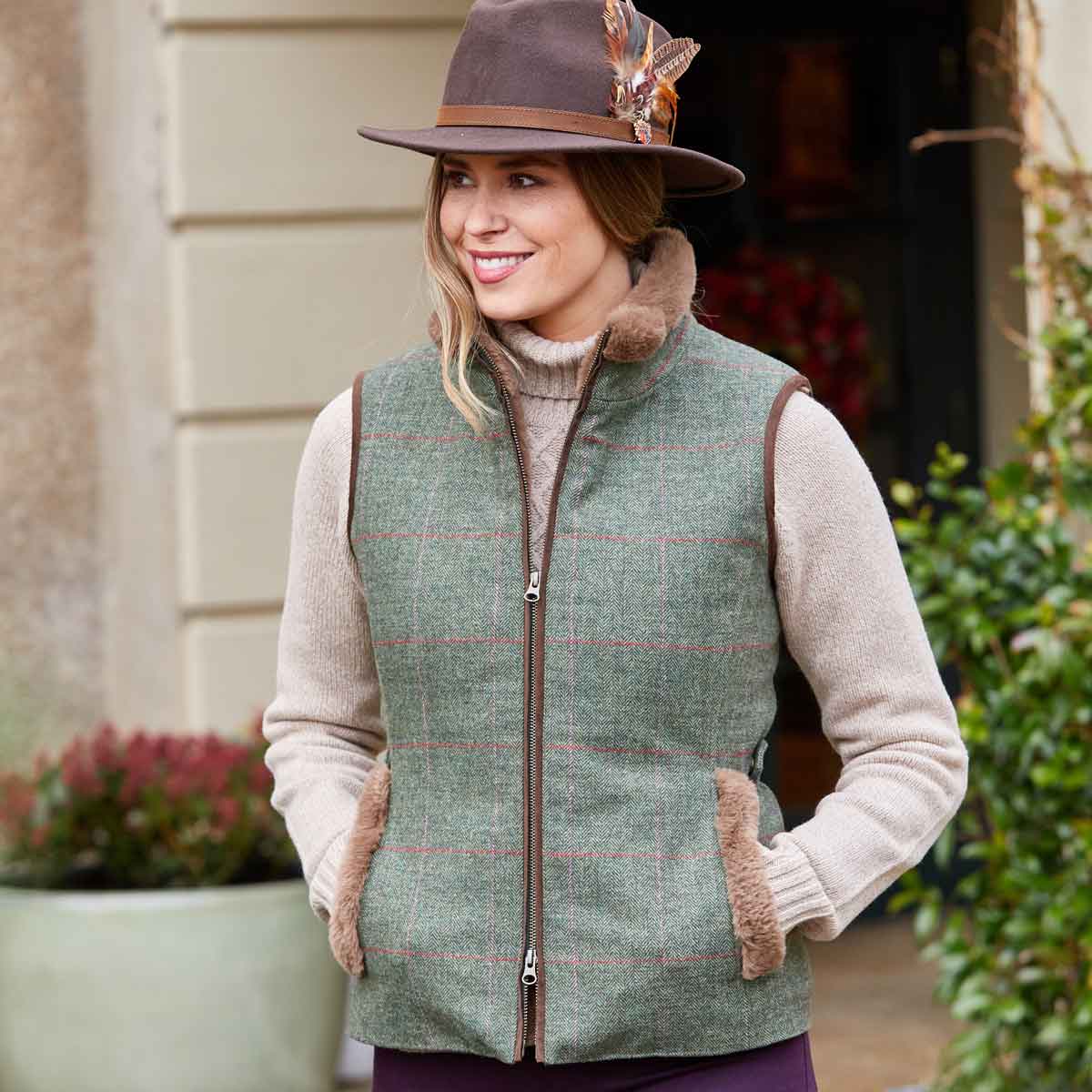 Alan Paine Combrook Ladies Tweed Gilet Alan Paine Combrook Ladies Tweed Gilet