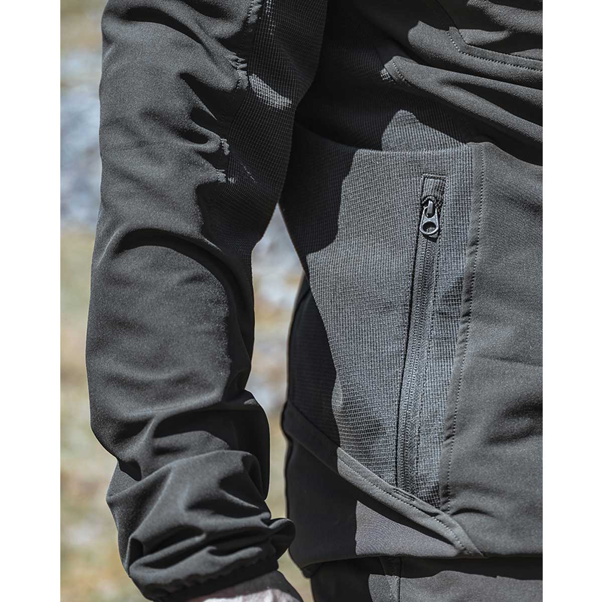 Hoggs of Fife Ardross 4 Way Stretch Jacket - pocket detail Hoggs of Fife Ardross 4 Way Stretch Jacket - pocket detail