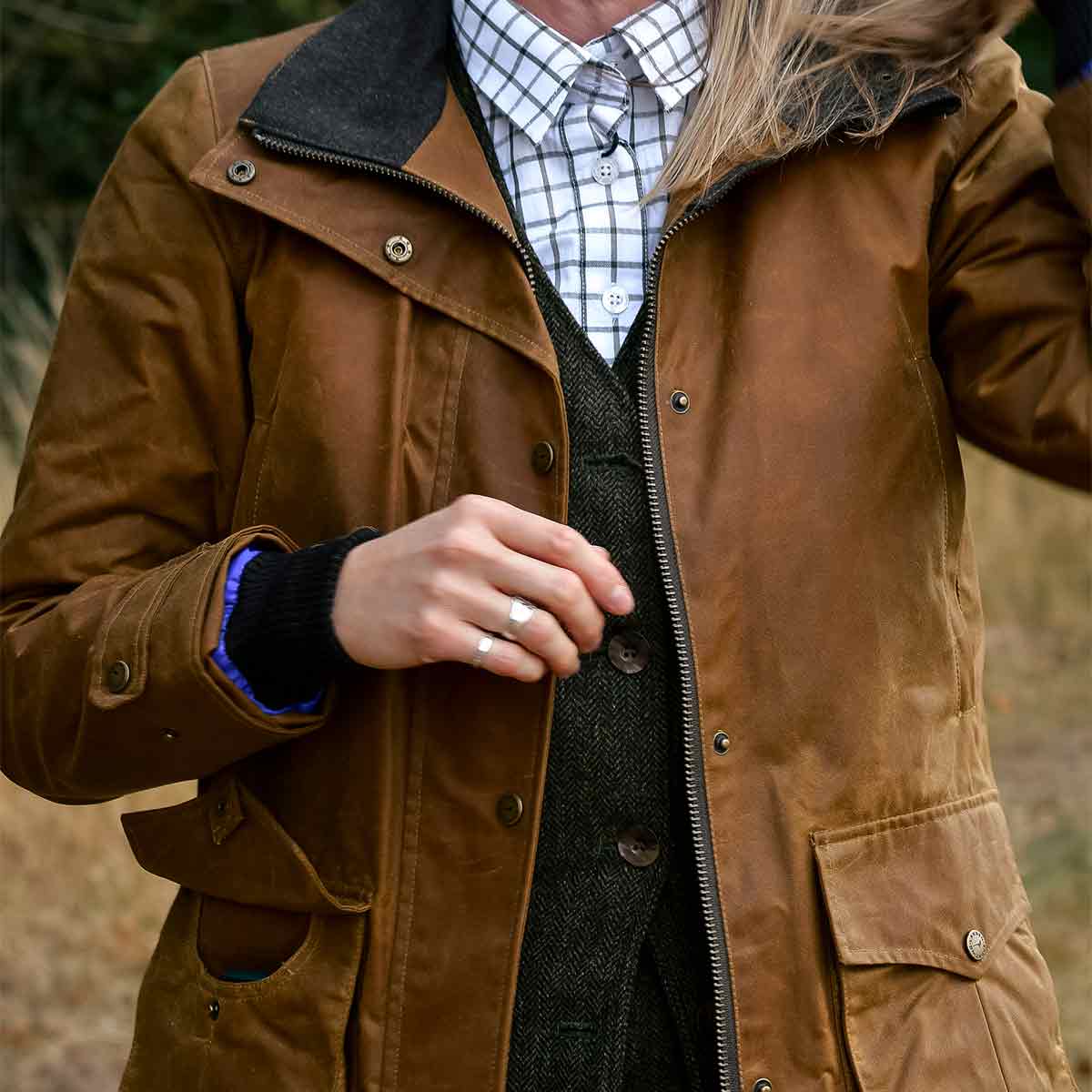 Laksen Ashley Women's Waxed Coat - Stone - Model Laksen Ashley Women's Waxed Coat - Stone - Model