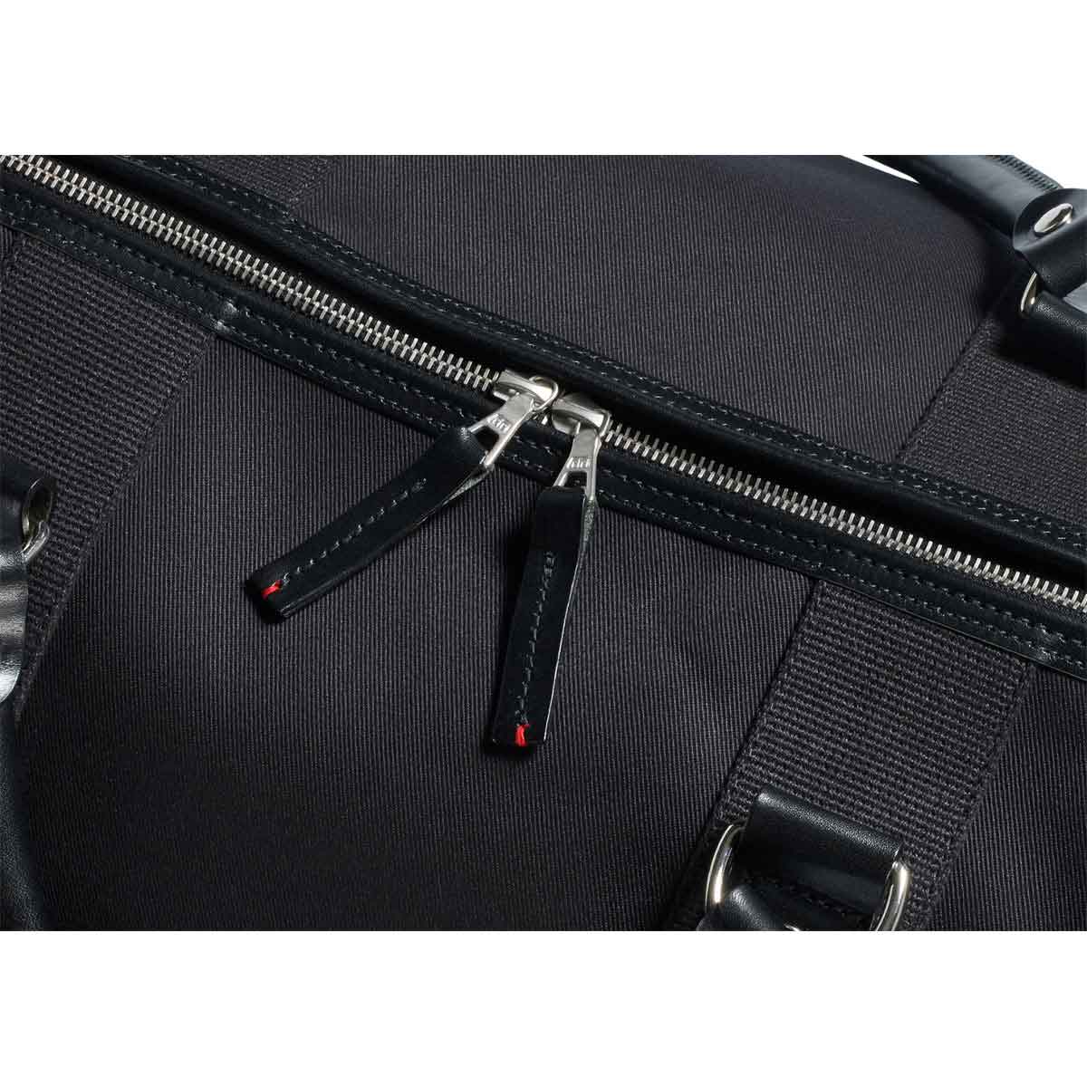 Croots Dalby Canvas Duffle Holdall - black opening Croots Dalby Canvas Duffle Holdall - black opening