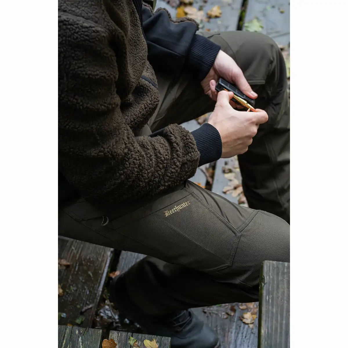 Deerhunter Northward Trousers - Bark Green - Worn By Model - Lifestyle Deerhunter Northward Trousers - Bark Green - Worn By Model - Lifestyle