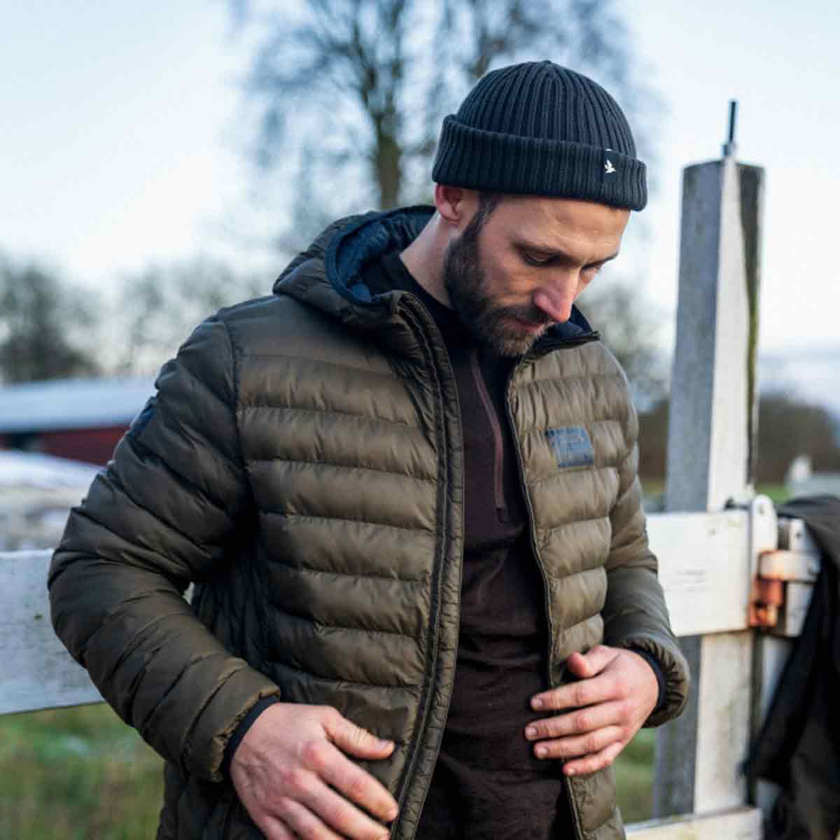 Seeland Fahrenheit Men's Jacket - Worn By Model - Front Unzipped Seeland Fahrenheit Men's Jacket - Worn By Model - Front Unzipped