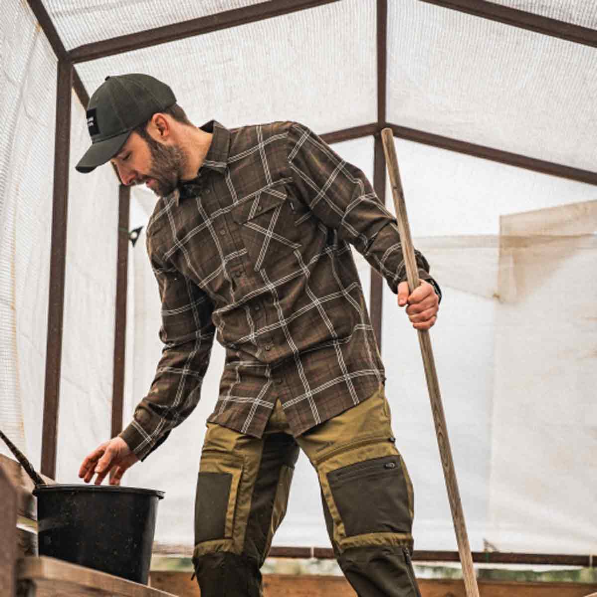 Seeland Glen Flannel Shirt - Pine Green Check - Worn By Model Seeland Glen Flannel Shirt - Pine Green Check - Worn By Model