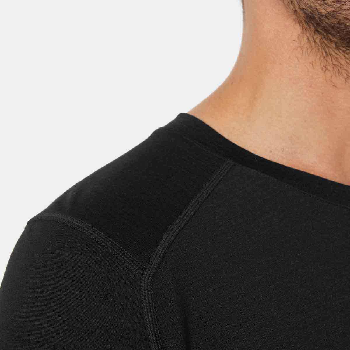 Helly Hansen Durawool Crew Longsleeve Baselayer - Black Helly Hansen Durawool Crew Longsleeve Baselayer - Black