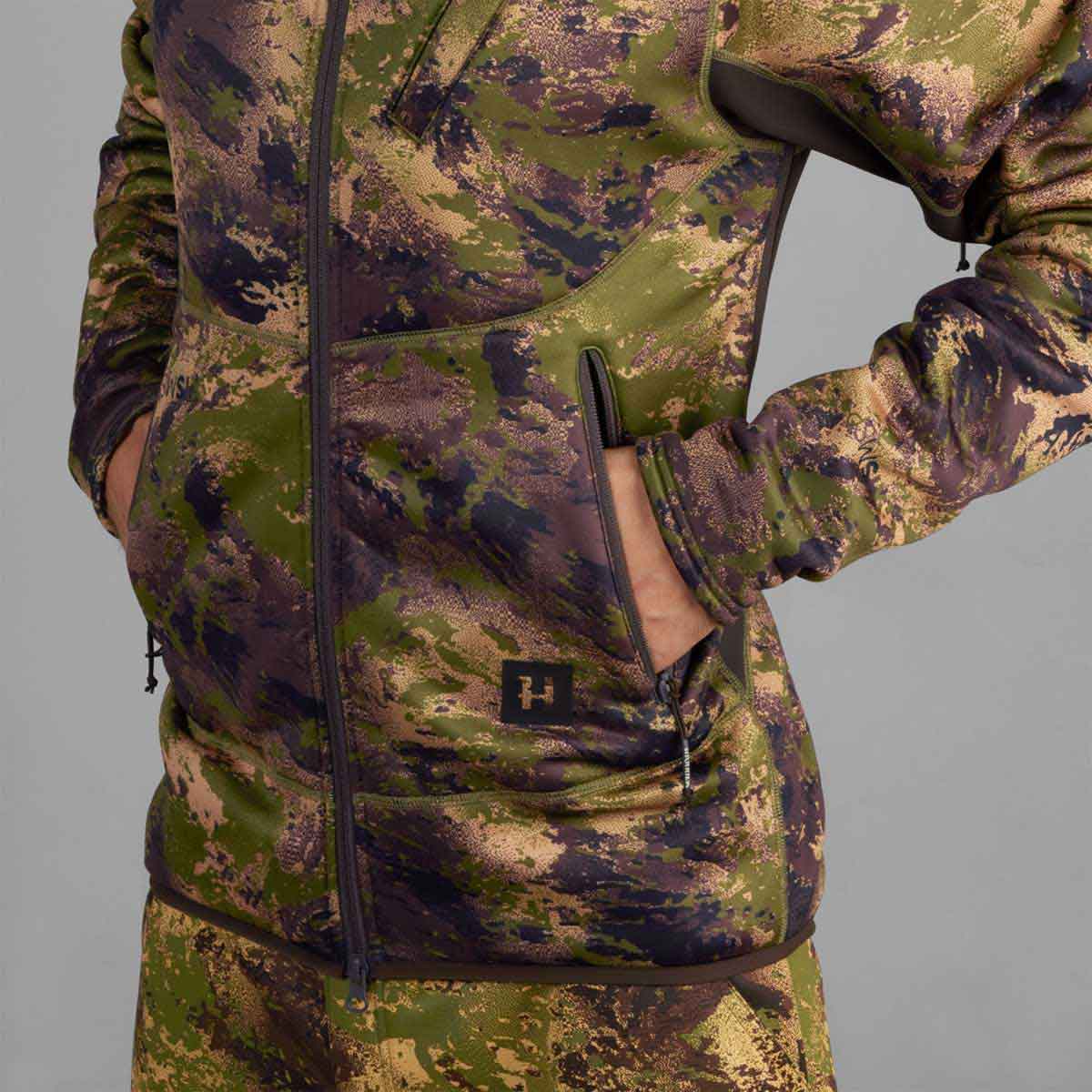 Harkila Deer Stalker Camo Fleece Hoodie - pocket detail Harkila Deer Stalker Camo Fleece Hoodie - pocket detail