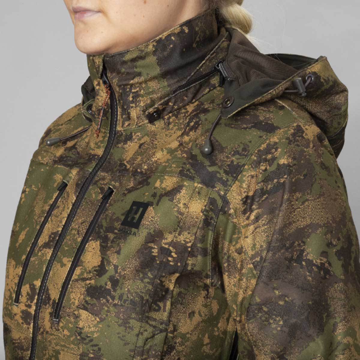 Harkila Deer Stalker Women's Camo HWS Jacket - Chest detail Harkila Deer Stalker Women's Camo HWS Jacket - Chest detail