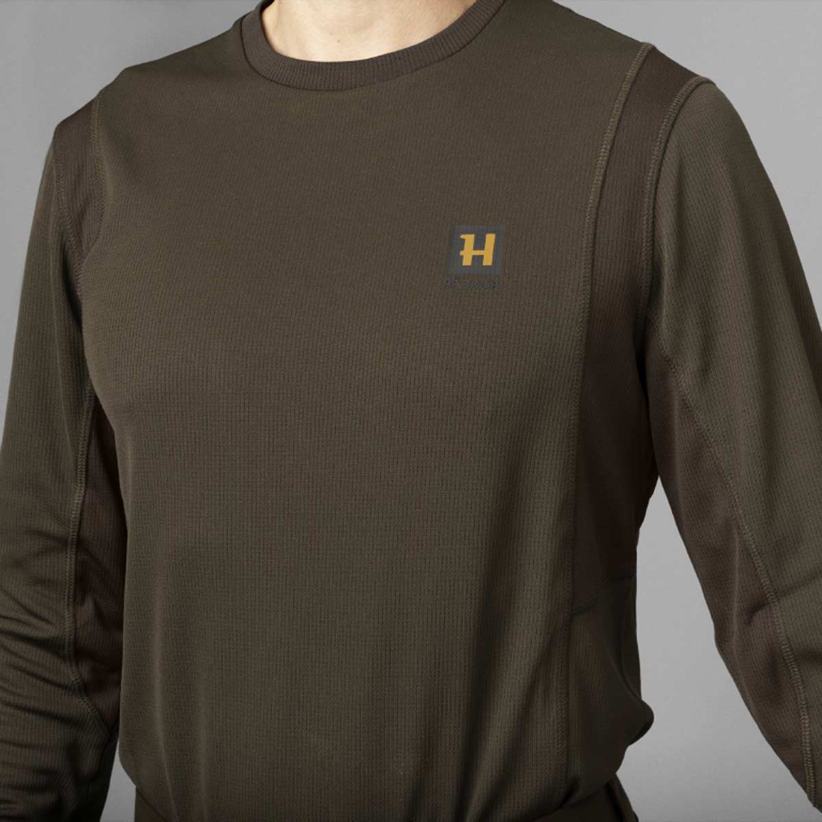 Harkila Forest Hunter L/S T-Shirt - On Model Harkila Forest Hunter L/S T-Shirt - On Model