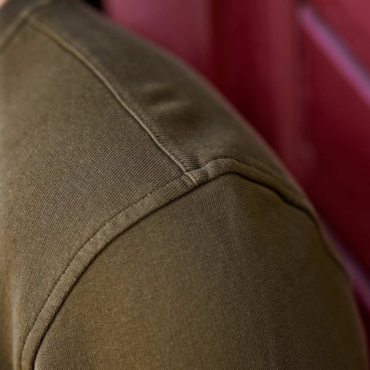 Harkila Instinct Sweatshirt - Shoulder Detail Harkila Instinct Sweatshirt - Shoulder Detail