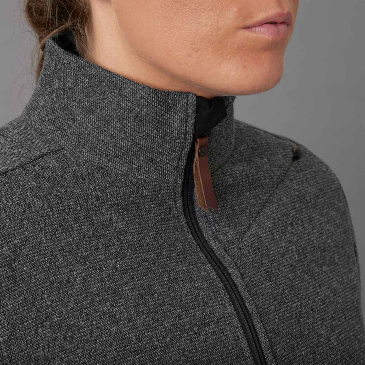 Harkila Metso Full Zip Women's Pullover - grey zip neck Harkila Metso Full Zip Women's Pullover - grey zip neck