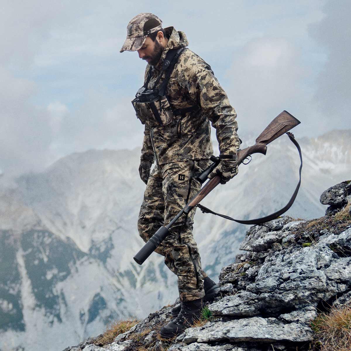 Harkila Mountain Hunter Expedition HWS Packable Jacket - On Model Harkila Mountain Hunter Expedition HWS Packable Jacket - On Model