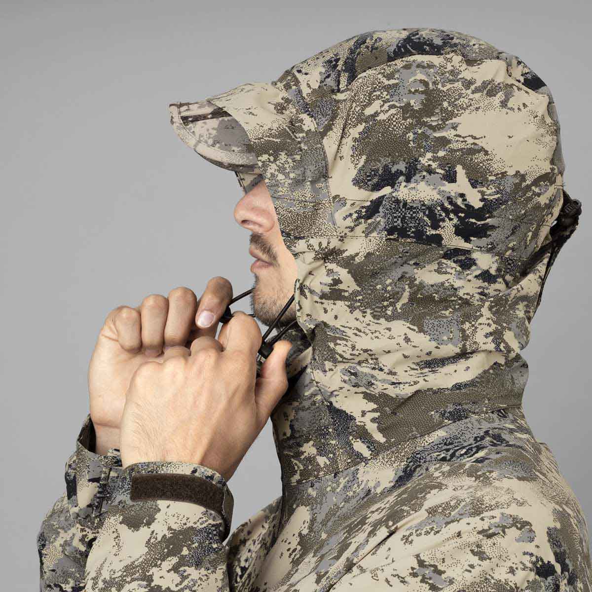 Harkila Mountain Hunter Expedition HWS Packable Jacket - hood detail Harkila Mountain Hunter Expedition HWS Packable Jacket - hood detail