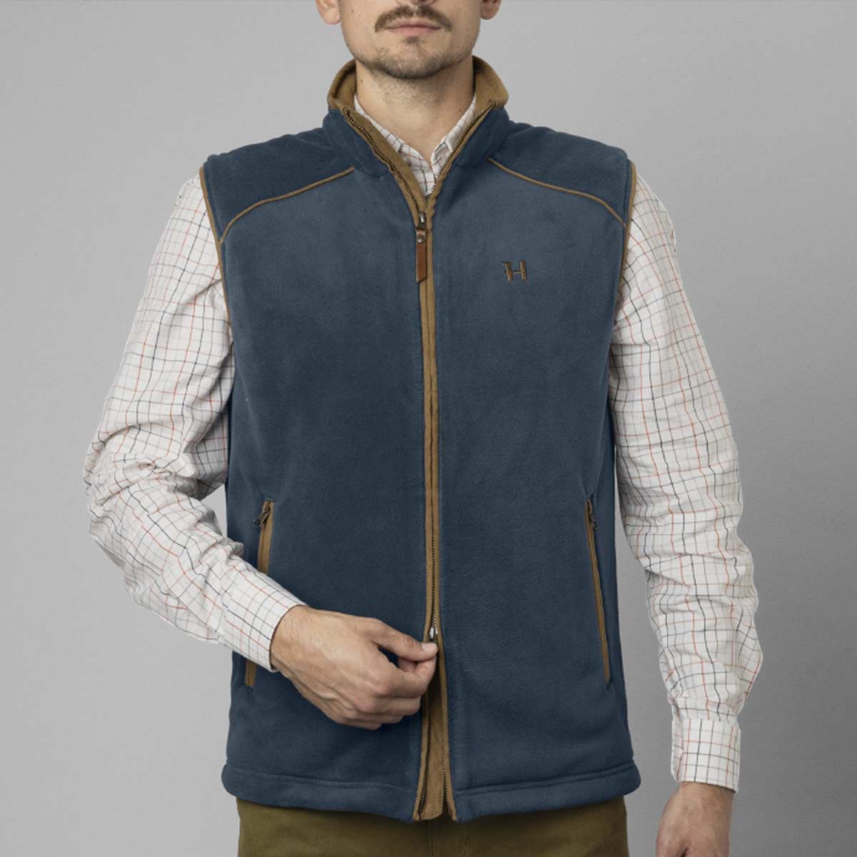 Harkila Sandhem 200 Mens Fleece Waistcoat - Blue - On Model Harkila Sandhem 200 Mens Fleece Waistcoat - Blue - On Model