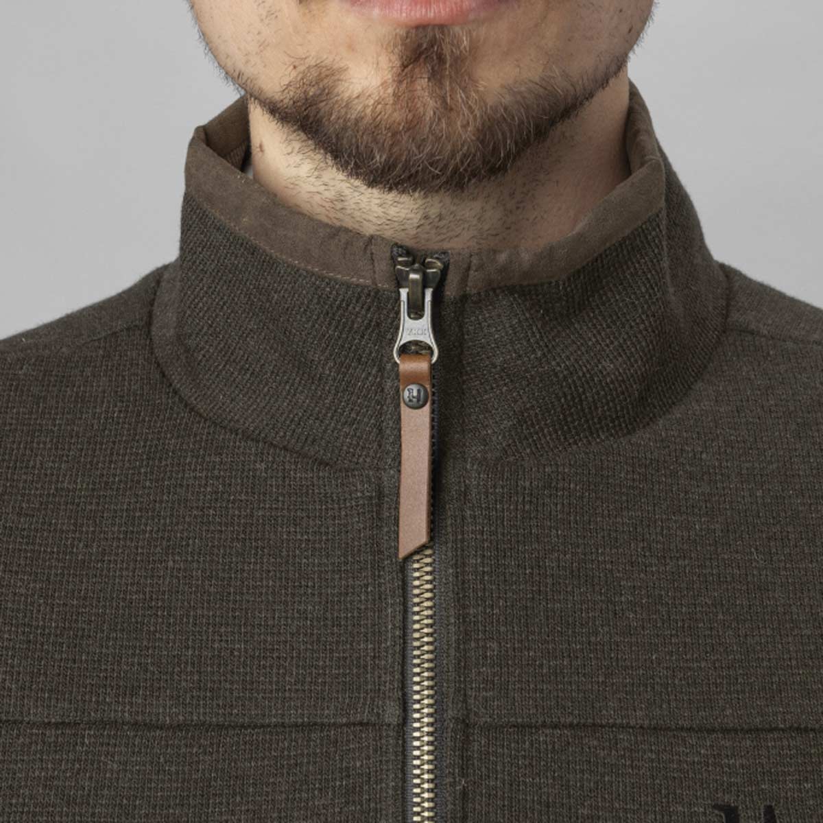 Harkila Sandhem Pro Waistcoat - Neck Detail Harkila Sandhem Pro Waistcoat - Neck Detail