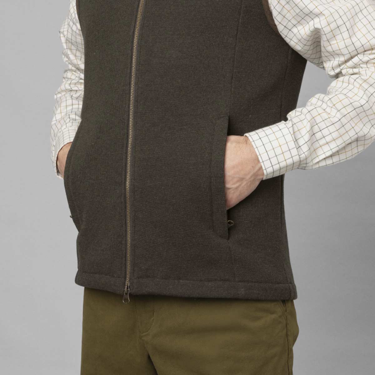 Harkila Sandhem Pro Waistcoat - Pockets Detail Harkila Sandhem Pro Waistcoat - Pockets Detail