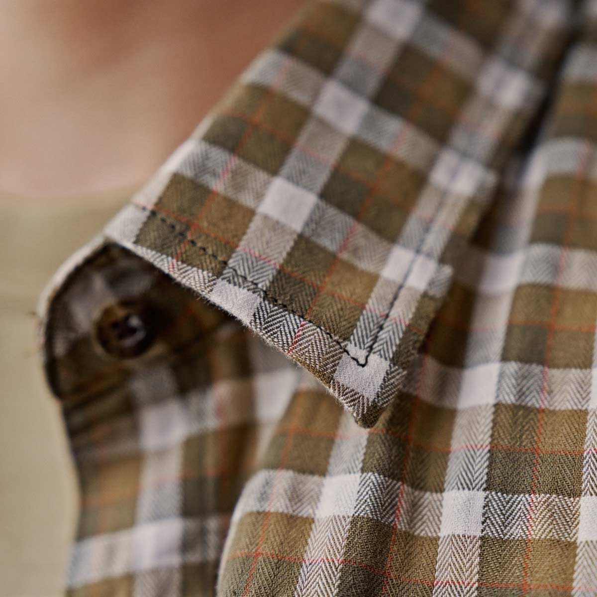 Harkila Women Fjell L/S Shirt - Collar Detail Harkila Women Fjell L/S Shirt - Collar Detail