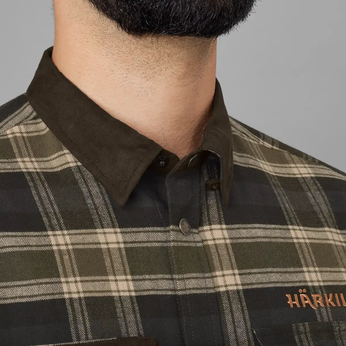 Harkila Aivak Long Sleeved Shirt - Olive - Worn By Model - Collar Close Up Harkila Aivak Long Sleeved Shirt - Olive - Worn By Model - Collar Close Up