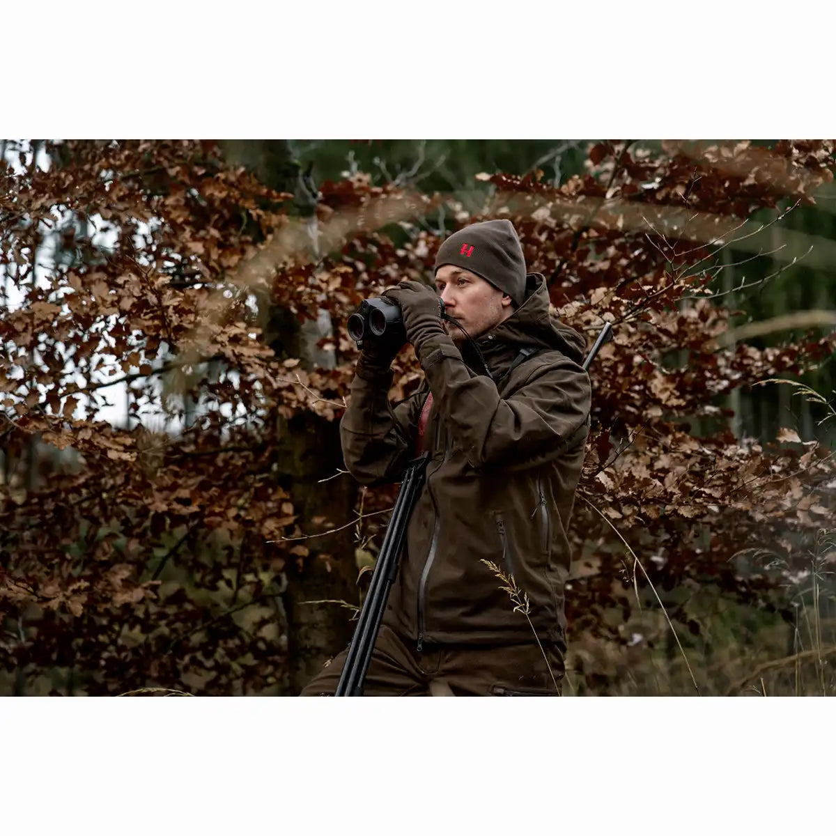 Harkila Aspire Reversible Beanie - Worn by Model Harkila Aspire Reversible Beanie - Worn by Model