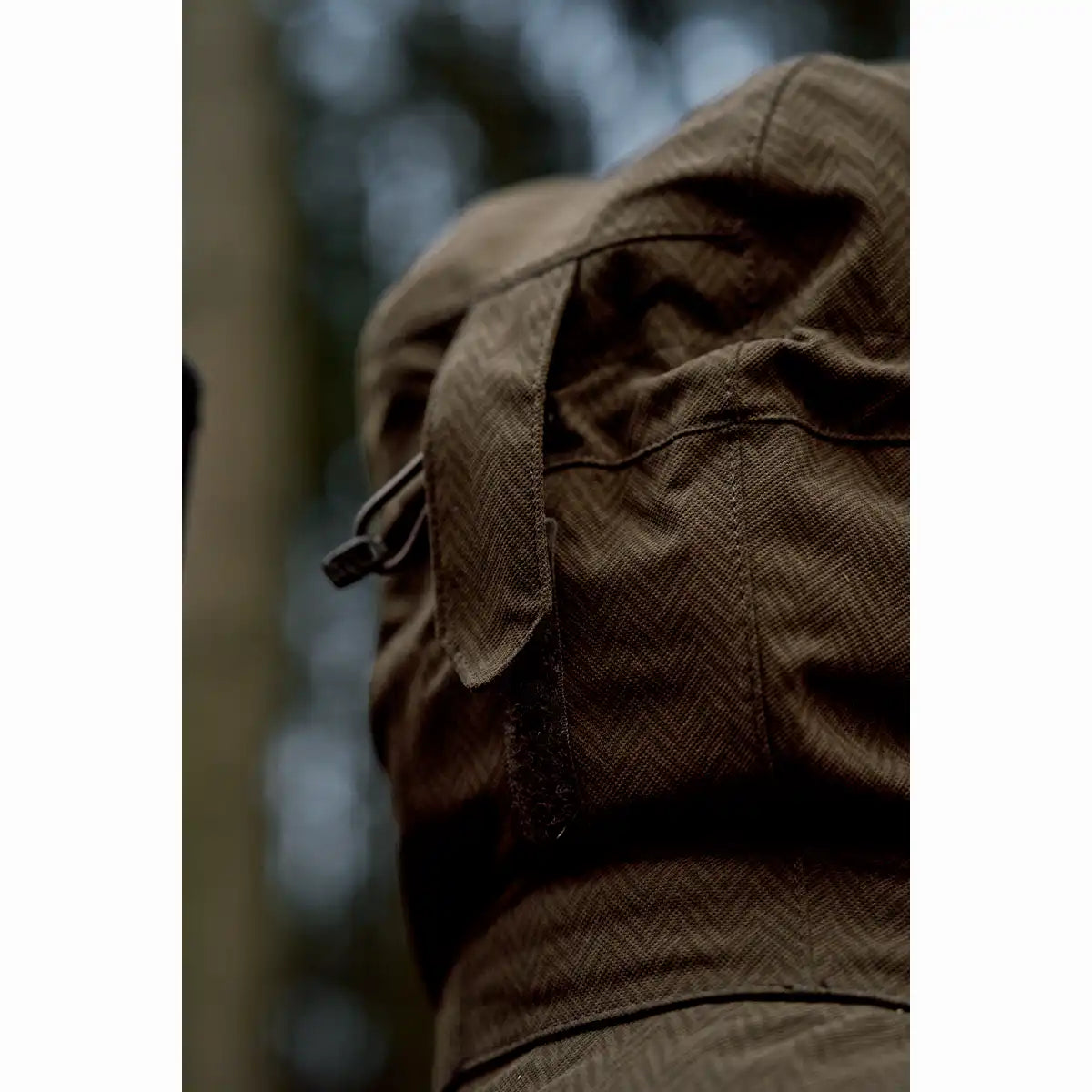 Harkila Driven Hunt Women's HWS Insulated Jacket - Worn By Model - Hood Adjustment Harkila Driven Hunt Women's HWS Insulated Jacket - Worn By Model - Hood Adjustment