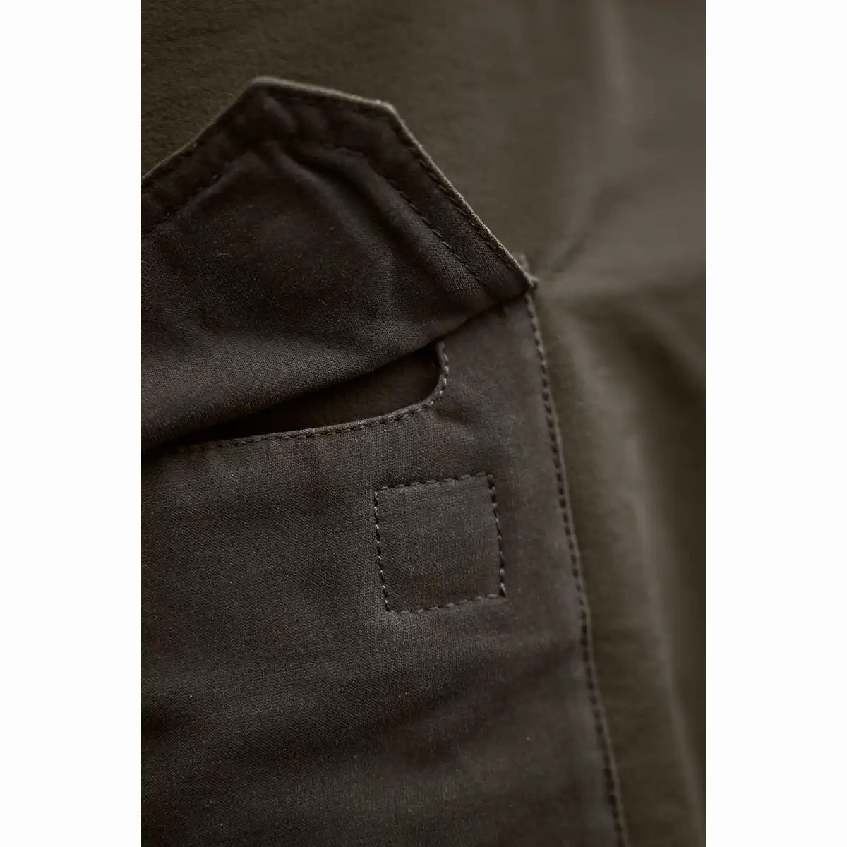 Harkila Hill Trousers - Pocket Closure Close Up Harkila Hill Trousers - Pocket Closure Close Up