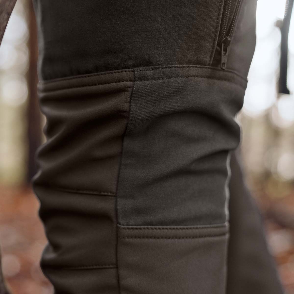 Harkila Scandinavian Women's Trousers - Shadow Brown/Deep Brown - Detail Harkila Scandinavian Women's Trousers - Shadow Brown/Deep Brown - Detail