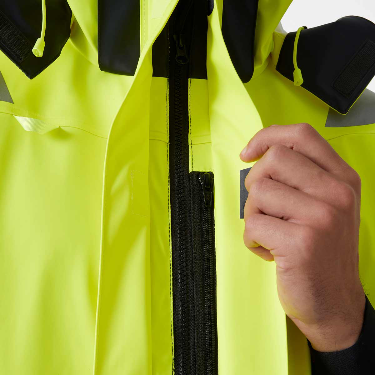 Helly-Hansen-Alna-2.0-Hi-Vis-Rain-Jacket-Yellow-Pocket-detail Helly-Hansen-Alna-2.0-Hi-Vis-Rain-Jacket-Yellow-Pocket-detail