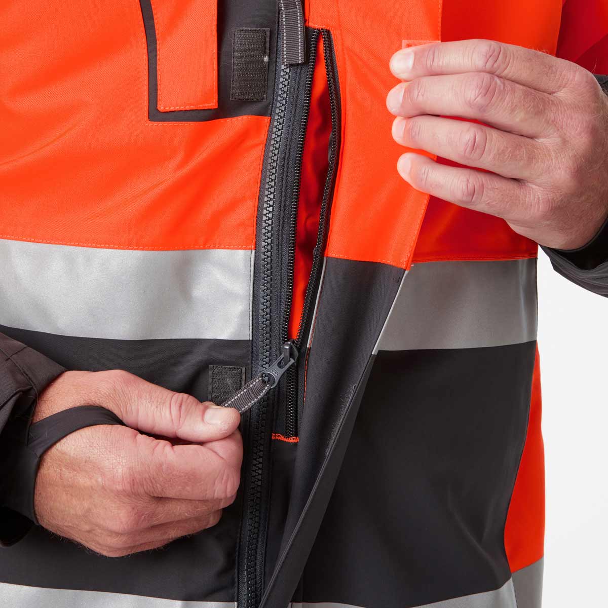 Helly-Hansen-Alna-2.0-Winter-Insulated-Parka-Orange-Pockets-front Helly-Hansen-Alna-2.0-Winter-Insulated-Parka-Orange-Pockets-front