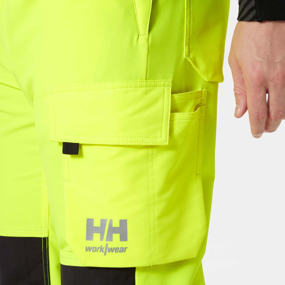 Helly Hansen Alna 4X Work Bib CL2 - Left Thigh Pocket Helly Hansen Alna 4X Work Bib CL2 - Left Thigh Pocket