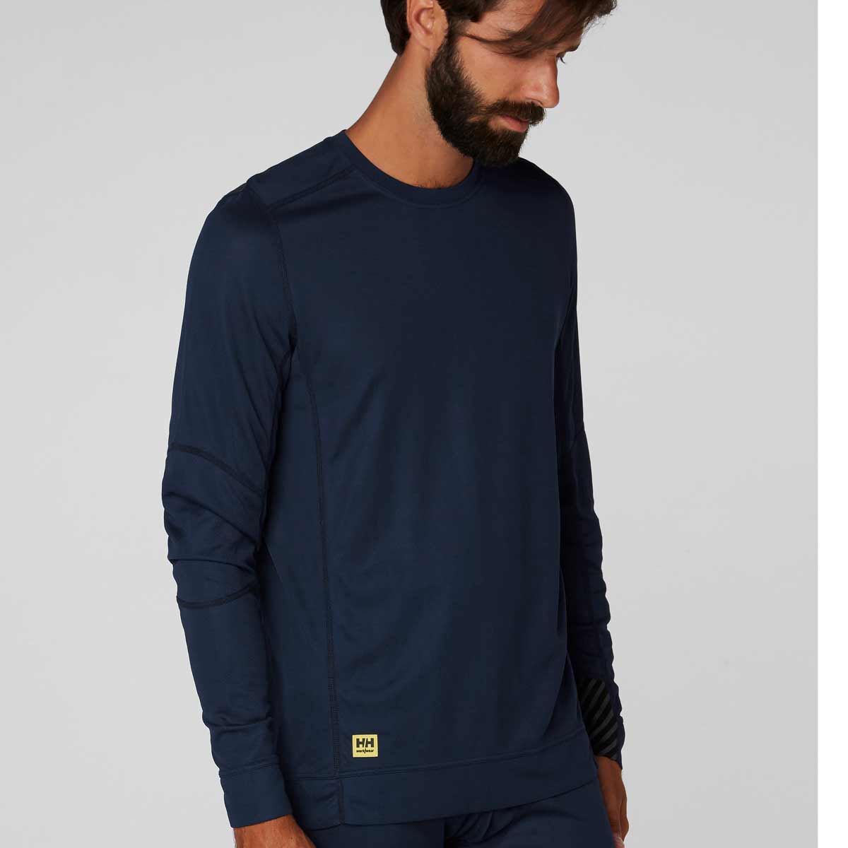 Helly-Hansen-Crew-Lifa-Neck-Navy-OnBody Helly-Hansen-Crew-Lifa-Neck-Navy-OnBody