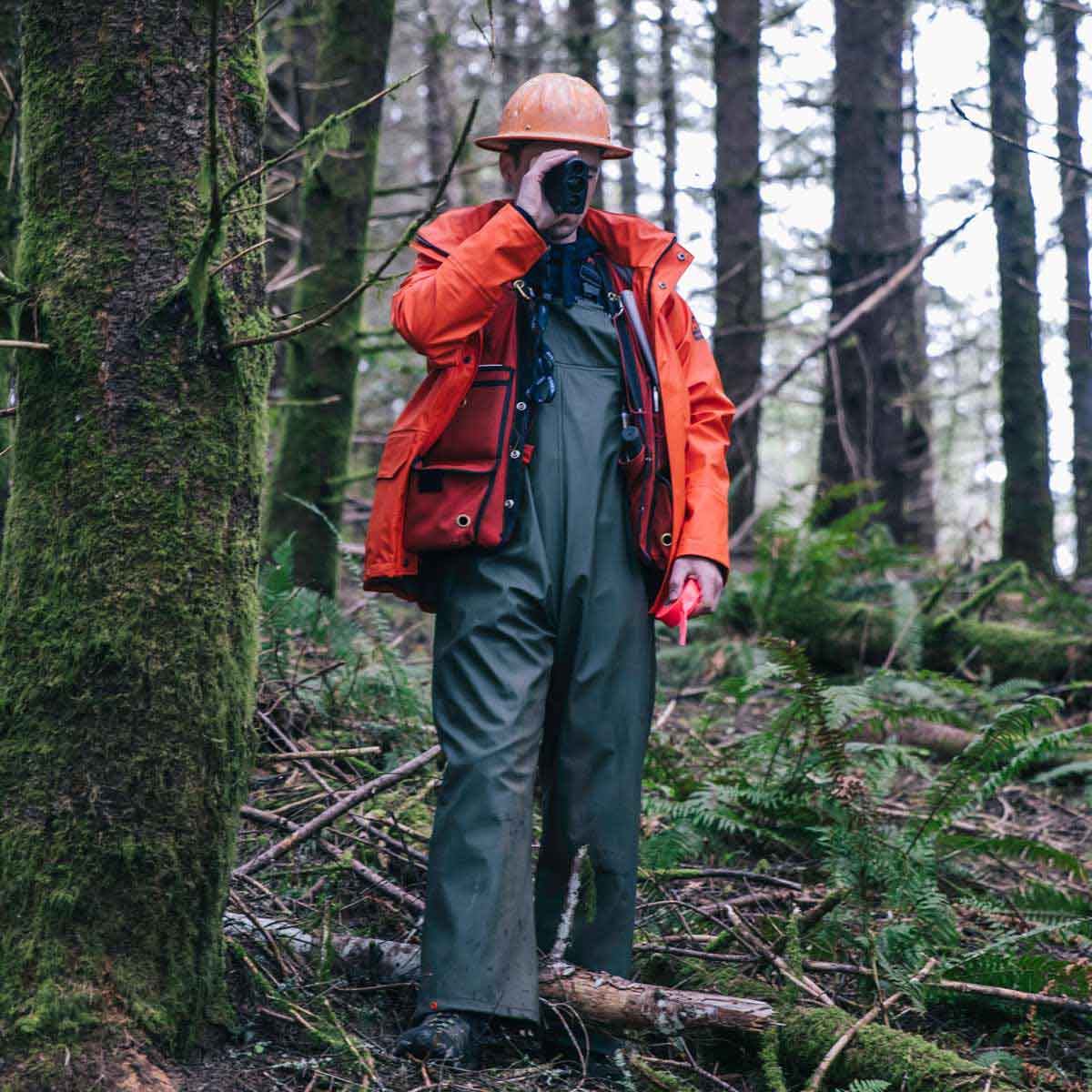 Helly-Hansen-Gale-Waterproof-Rain-Bib-Lifestyle Helly-Hansen-Gale-Waterproof-Rain-Bib-Lifestyle