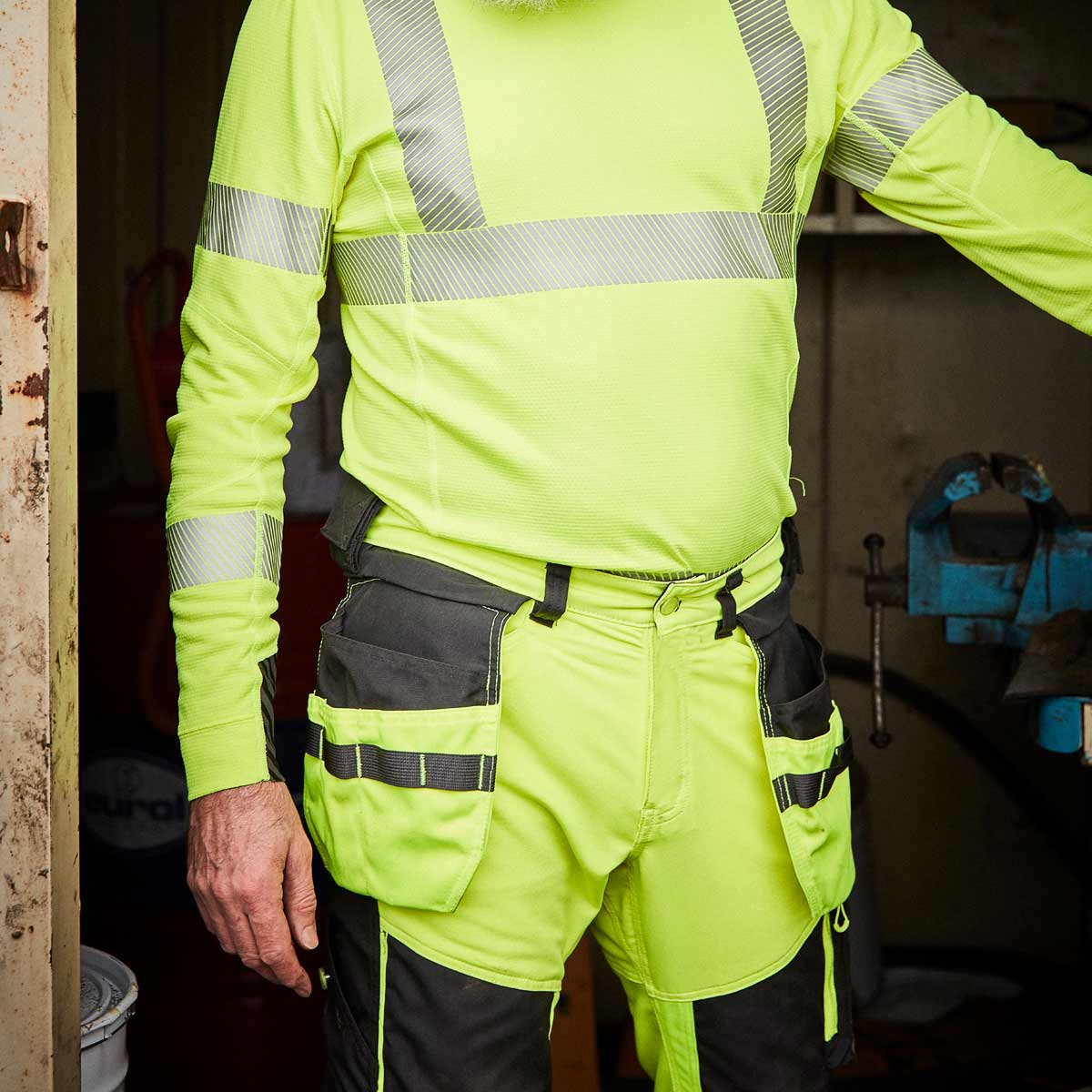 Helly-Hansen-ICU-Construction-Pant-Class-2-Onbody-yellow Helly-Hansen-ICU-Construction-Pant-Class-2-Onbody-yellow