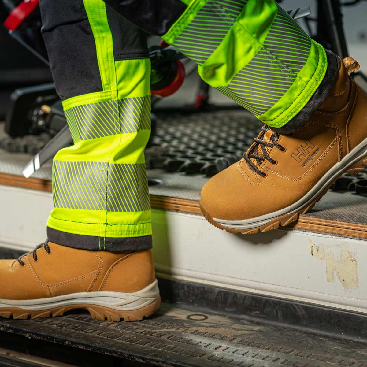 Helly Hansen ICU Construction Pant Class 1 Helly Hansen ICU Construction Pant Class 1