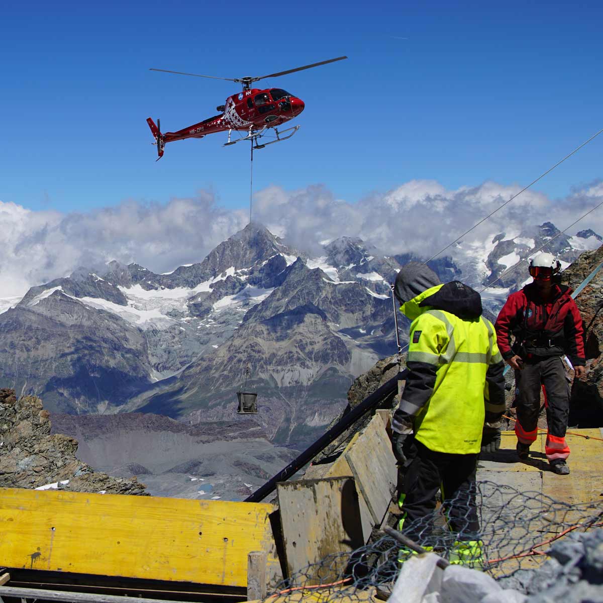 Helly Hansen ICU Hi Vis 3 Layer Waterproof Shell Jacket Helly Hansen ICU Hi Vis 3 Layer Waterproof Shell Jacket