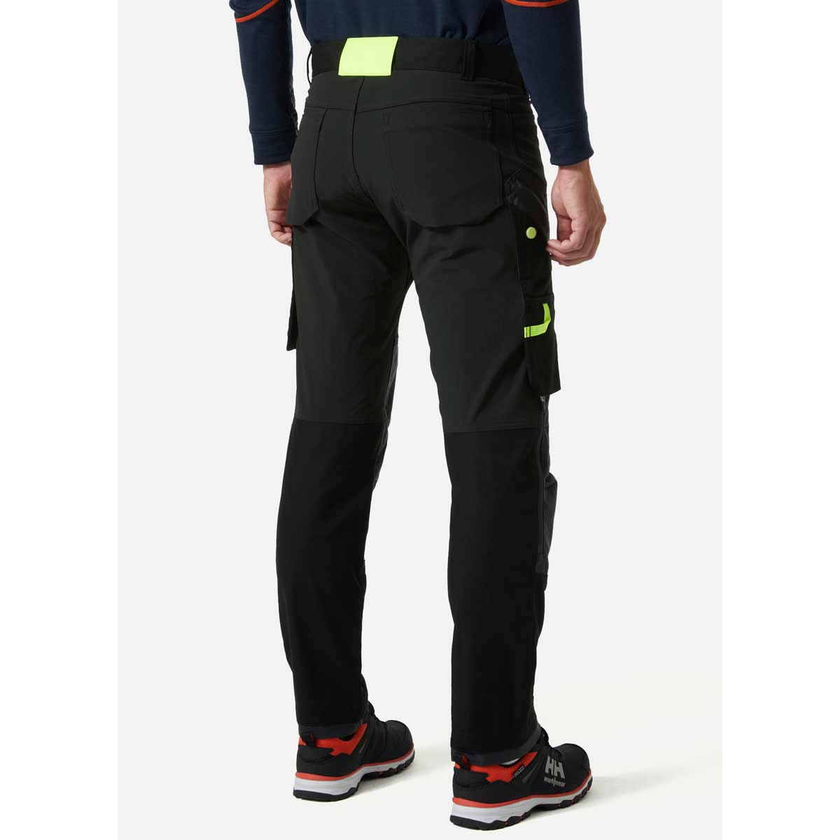 Helly-Hansen-Oxford--4X-Work-Pant-Black-Ebony-LIfestyle-rear Helly-Hansen-Oxford--4X-Work-Pant-Black-Ebony-LIfestyle-rear