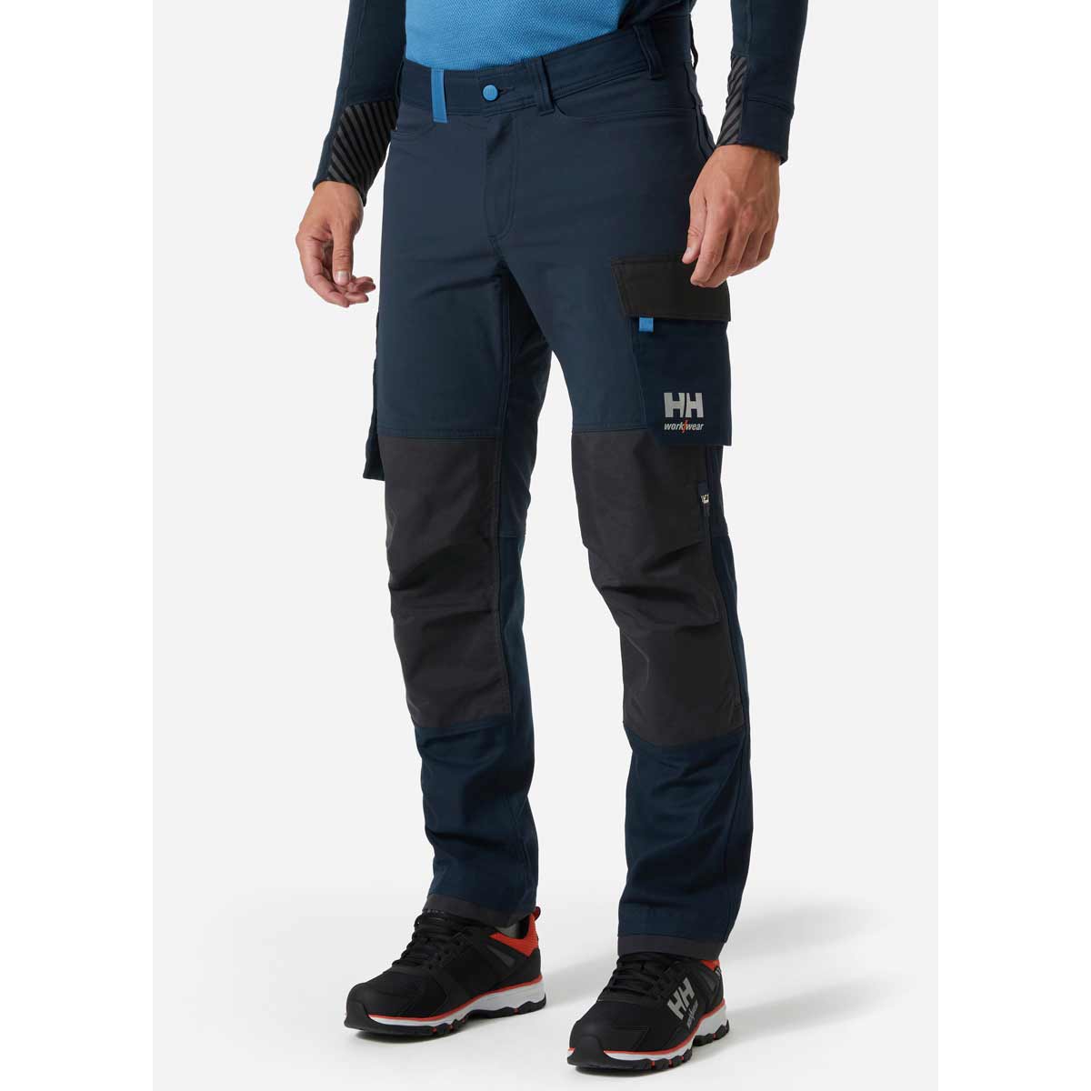 Helly-Hansen-Oxford--4X-Work-Pant-Navy-Ebony-Lifestyle--front Helly-Hansen-Oxford--4X-Work-Pant-Navy-Ebony-Lifestyle--front