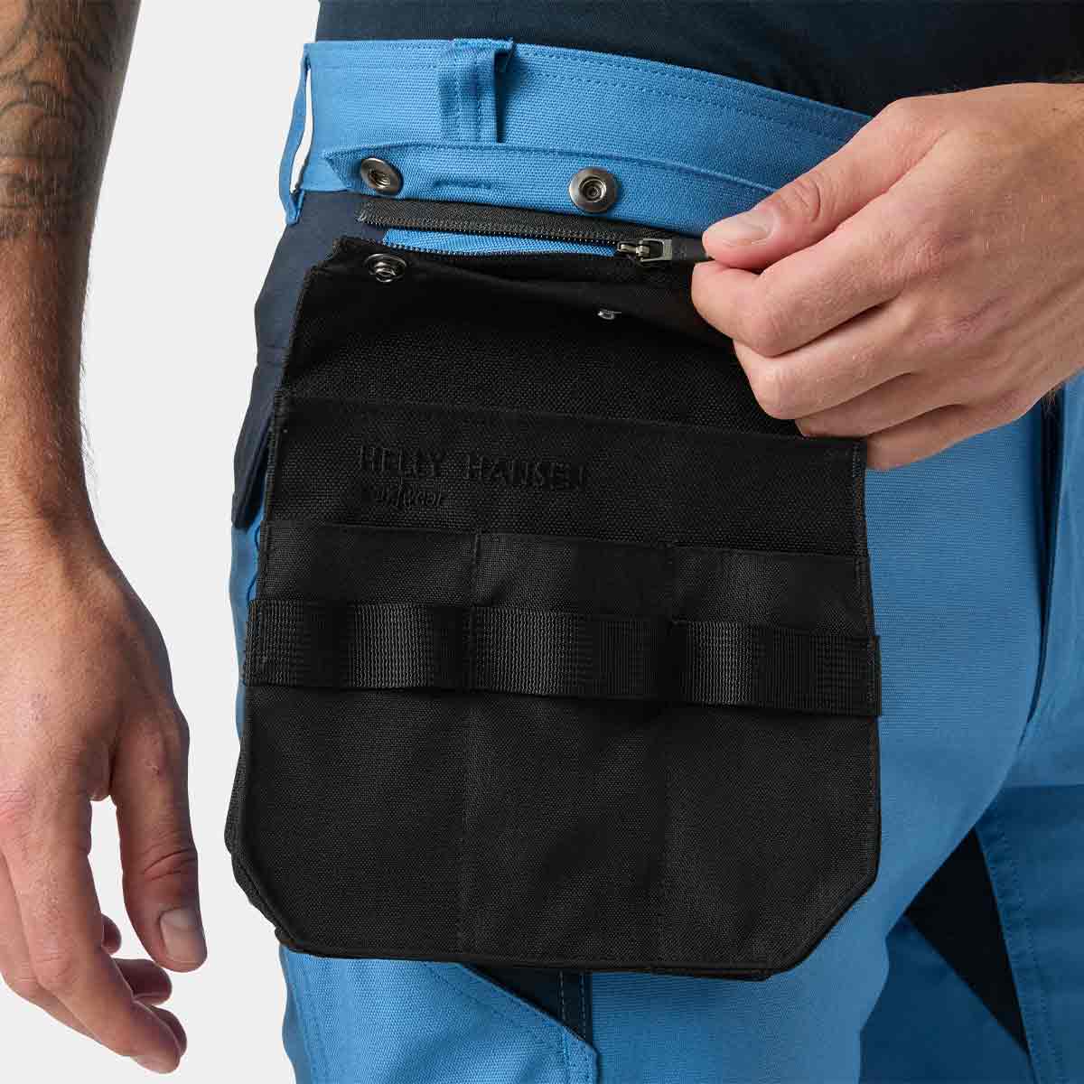 Helly Hansen Oxford 2.0 HH Connect™ Shorts - Navy/Stone Blue - Connect Pocket Atttachment Helly Hansen Oxford 2.0 HH Connect™ Shorts - Navy/Stone Blue - Connect Pocket Atttachment