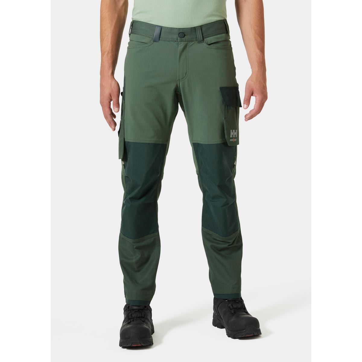 Helly Hansen Oxford 4X HH Connect™ Pant - Spruce - on Model Helly Hansen Oxford 4X HH Connect™ Pant - Spruce - on Model