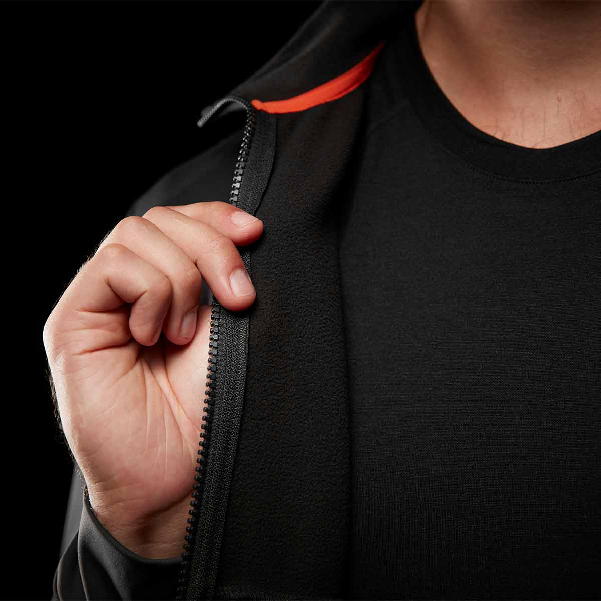 Helly Hansen Tech Midlayer - Black - Interior Helly Hansen Tech Midlayer - Black - Interior