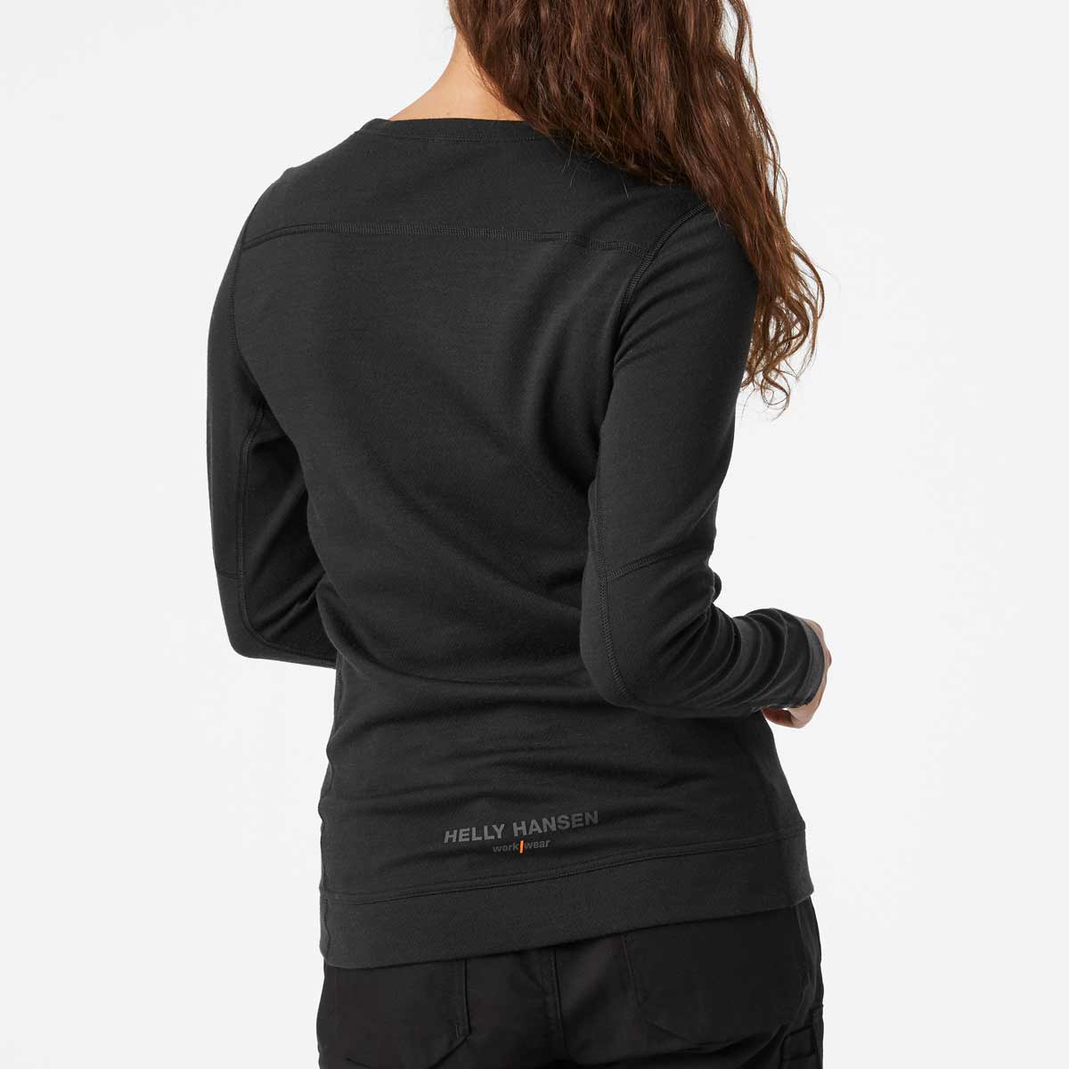 Helly-Hansen-Women_s-Lifa-Merino-Crewneck-Black-onbody-rear Helly-Hansen-Women_s-Lifa-Merino-Crewneck-Black-onbody-rear