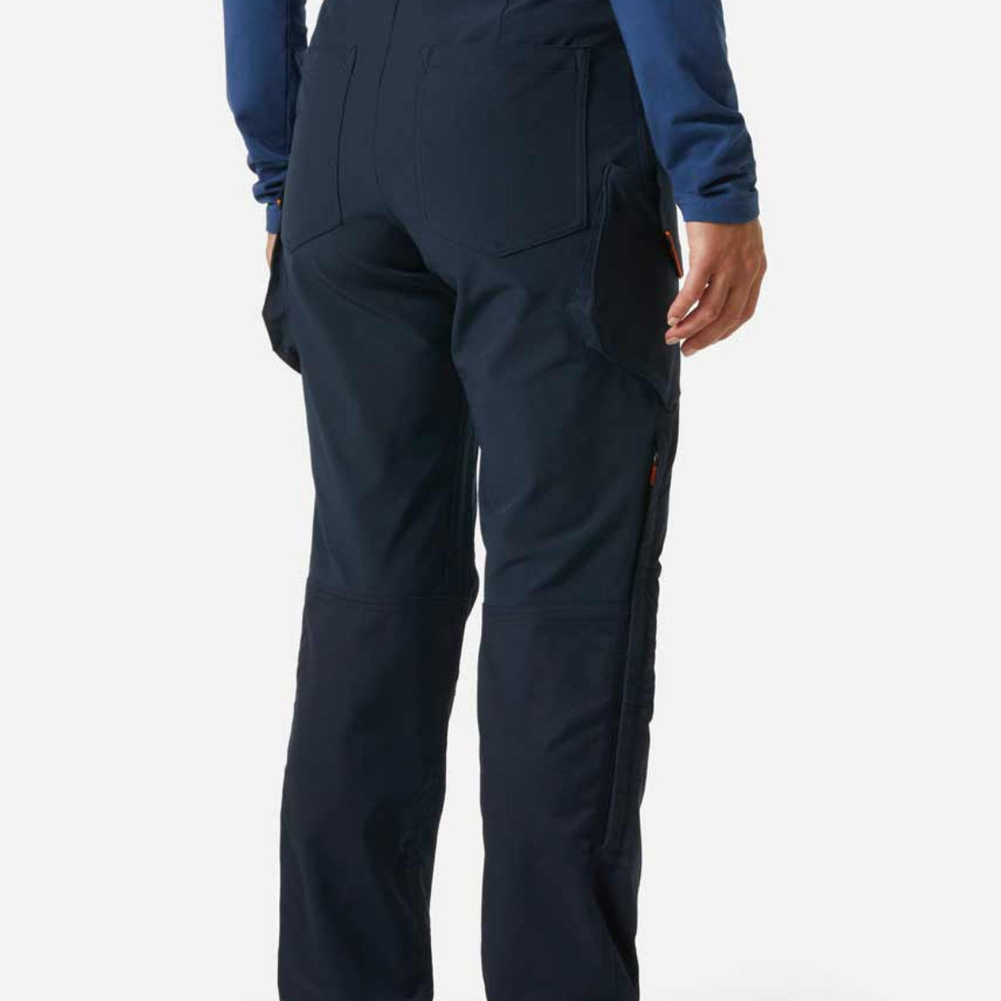 Helly-Hansen-Women_s-Luna-BRZ-Service-Pant-Navy-Reae-Onbody Helly-Hansen-Women_s-Luna-BRZ-Service-Pant-Navy-Reae-Onbody