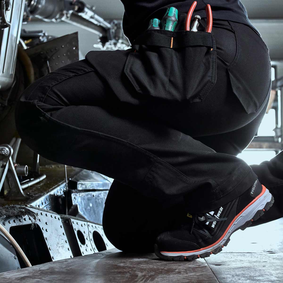 Helly-Hansen-Women_s-Luna-Construction-Pant-Lifestyle-ba Helly-Hansen-Women_s-Luna-Construction-Pant-Lifestyle-ba