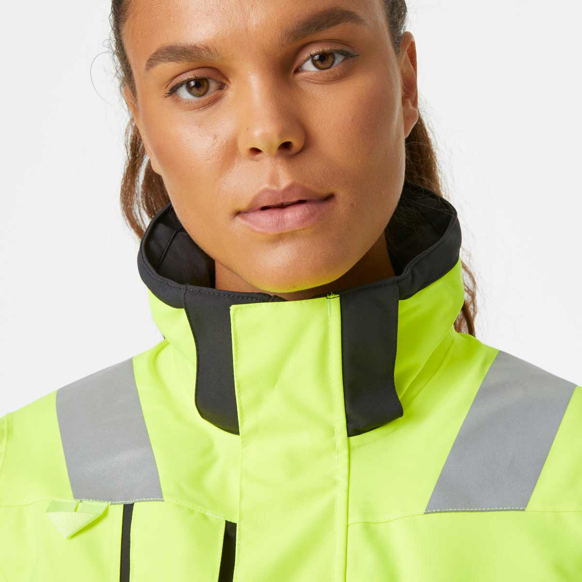 Helly-Hansen-Women_s-Luna-Hi-Vis-Winter-Jacket-Yellow-Ebony-Close-up Helly-Hansen-Women_s-Luna-Hi-Vis-Winter-Jacket-Yellow-Ebony-Close-up