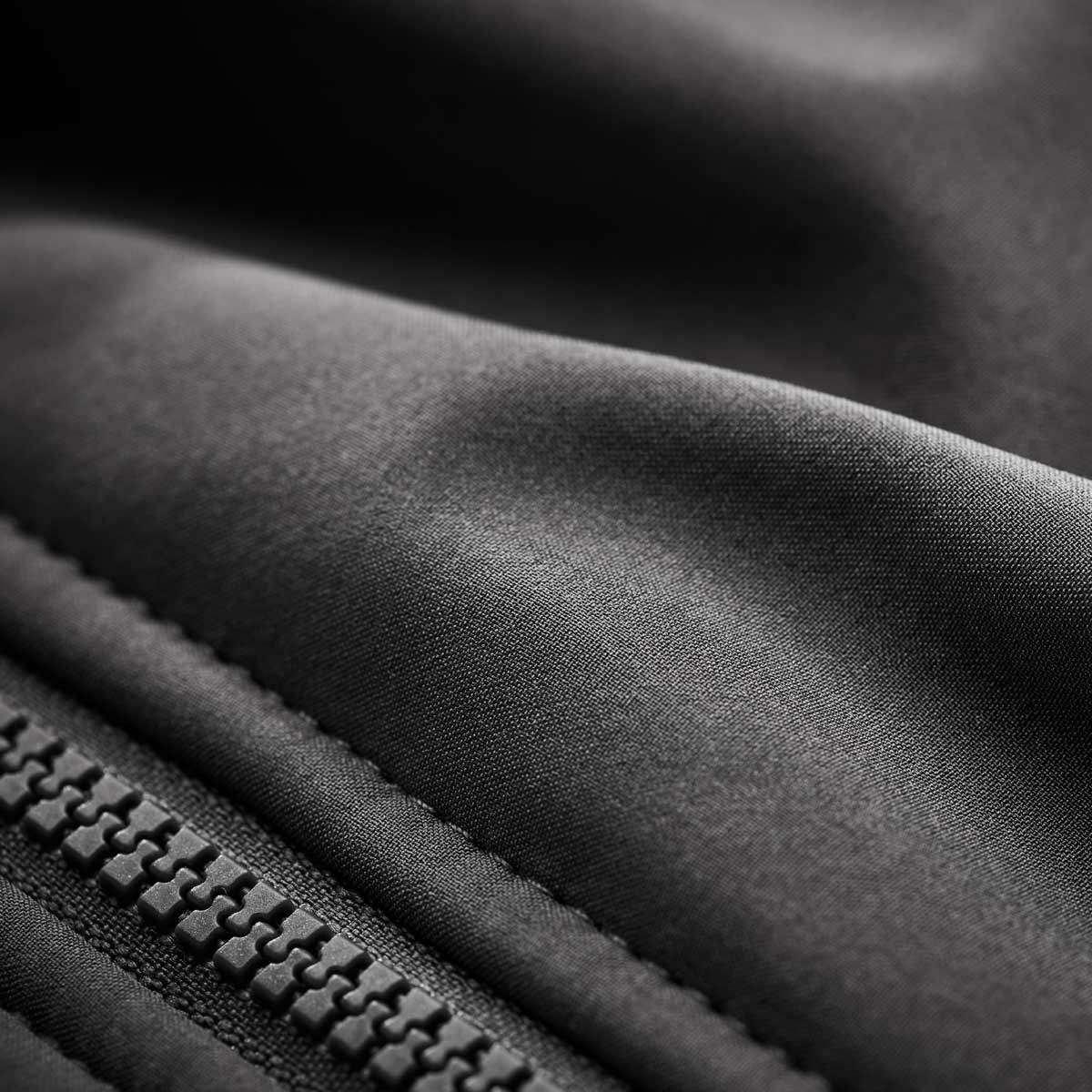 Helly-Hansen-Women_s-Luna-Softshell-Jacket-Black-Detail Helly-Hansen-Women_s-Luna-Softshell-Jacket-Black-Detail