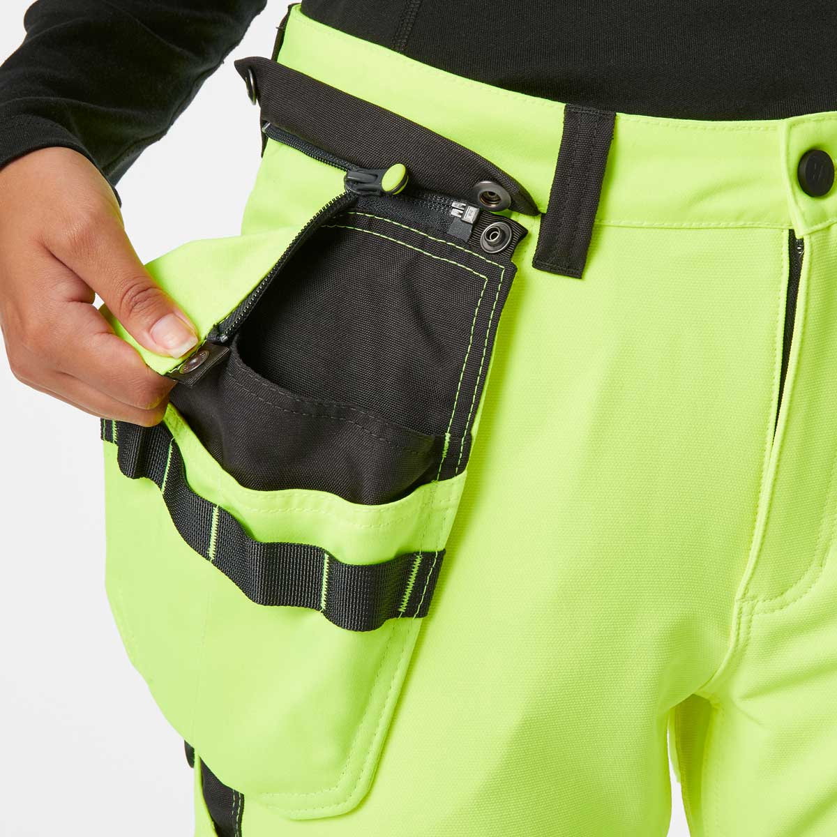 Helly Hansen Womens Luna Hi Vis Construction Pant CL 2 - carpender pocket Helly Hansen Womens Luna Hi Vis Construction Pant CL 2 - carpender pocket