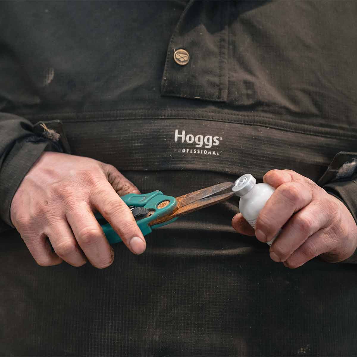 Hoggs of Fife Green King II Waterproof Smock - Model Hoggs of Fife Green King II Waterproof Smock - Model