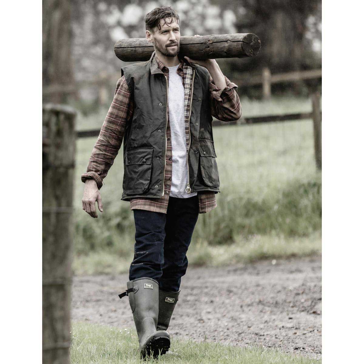 Hoggs of Fife Waxed Waistcoat Hoggs of Fife Waxed Waistcoat