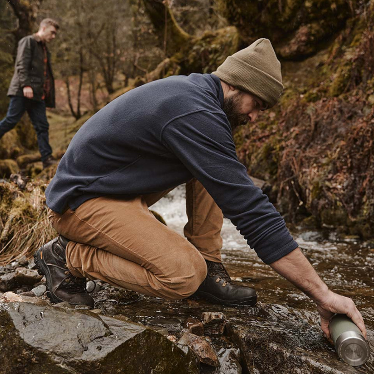 Hoggs of Fife Knitted Thinsulate Waterproof Beanie Hat - Olive - Lifestyle Hoggs of Fife Knitted Thinsulate Waterproof Beanie Hat - Olive - Lifestyle