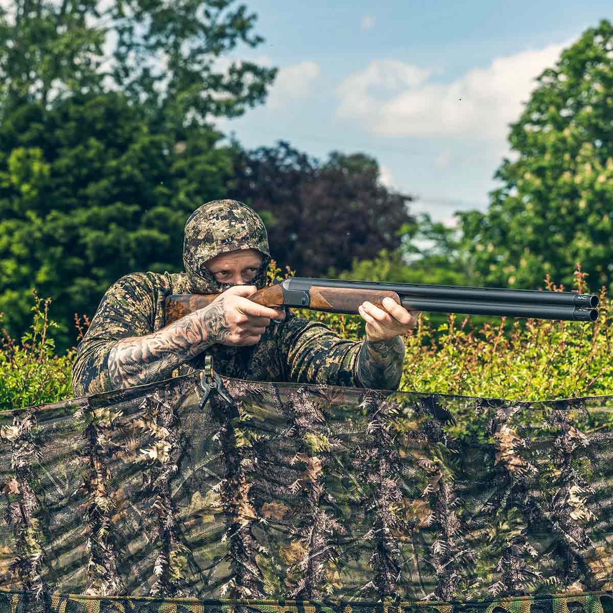 Jack Pyke Stealth Balaclava Digicam - lifestyle Jack Pyke Stealth Balaclava Digicam - lifestyle